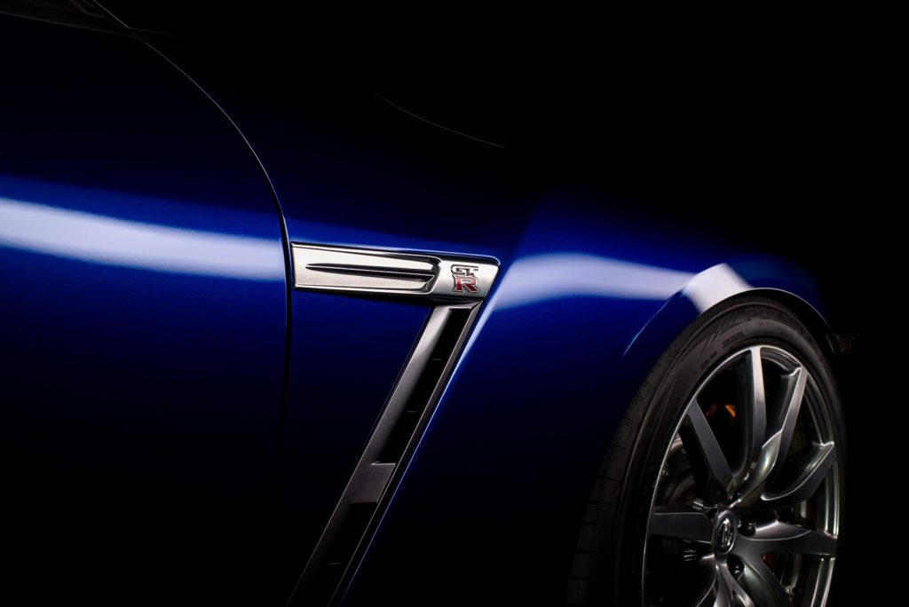 Nissan GTR Blau Schatten Licht Regensburg